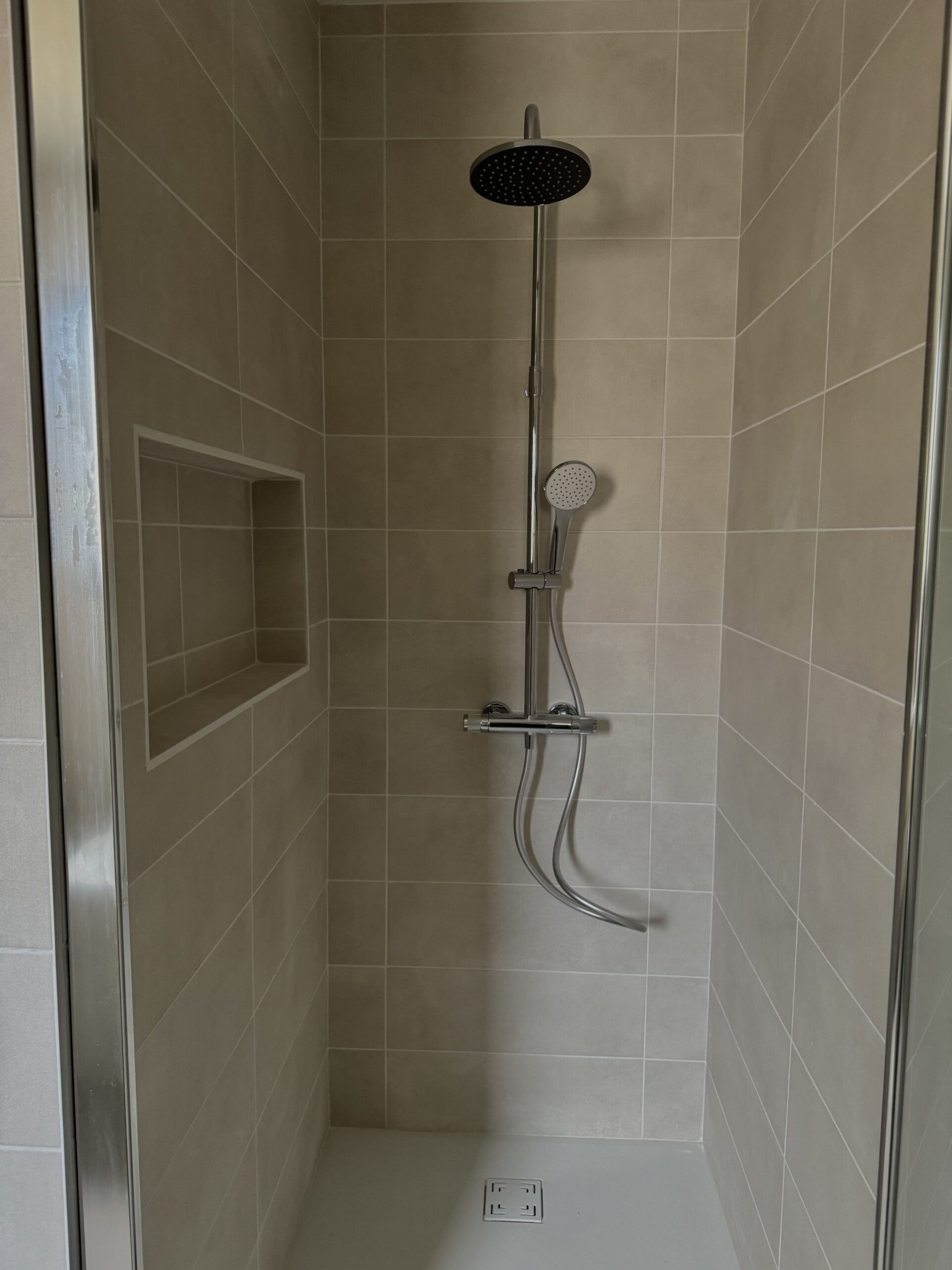 Douche deuxième salle de bain